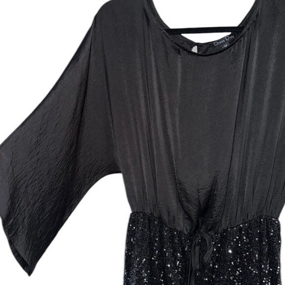 Holiday Sequined Romper - Picture 3 of 6